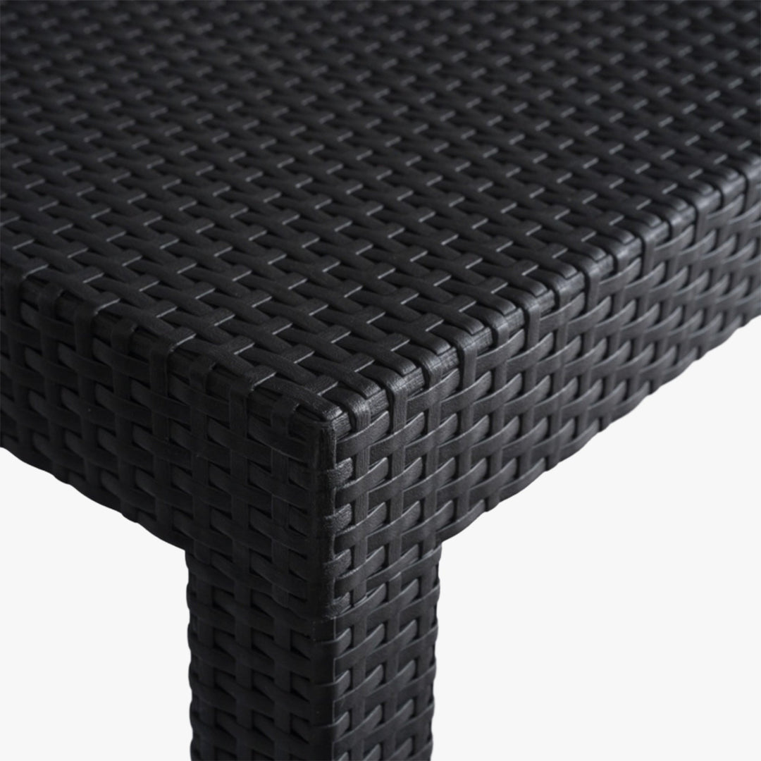 BRENTA Ensemble de mobilier de jardin 4 places avec table noir - AMIRELLI