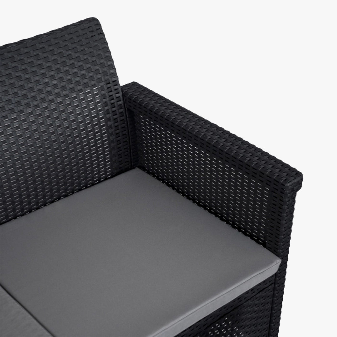 BRENTA Ensemble de mobilier de jardin 4 places avec table noir - AMIRELLI