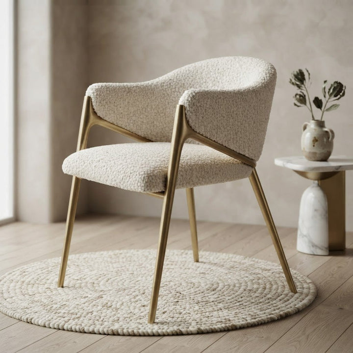 KANO – Fauteuil Design Bouclette &amp; Métal Doré - AMIRELLI